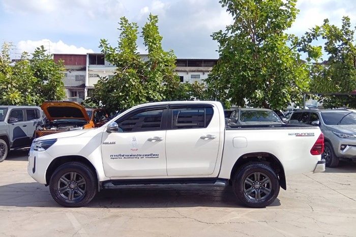 REVO PRE 2022 2.4 ENTRY AT DOUBLE CAB WHITE  6307 full