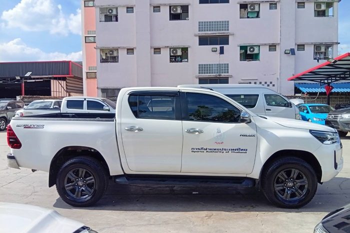 REVO PRE 2022 2.4 ENTRY AT DOUBLE CAB WHITE  6307 full
