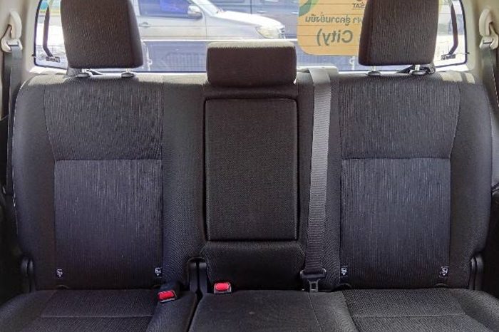 REVO PRE 2022 2.4 ENTRY AT DOUBLE CAB WHITE  6307 full