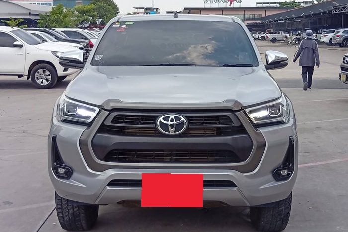 REVO 4WD 2020 2.4 MID MT SMART CAB SILVER  2669 full