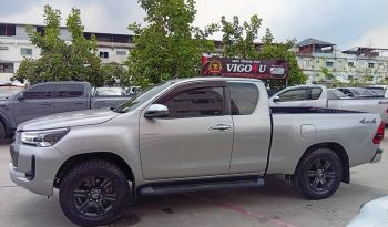 REVO 4WD 2020 2.4 MID MT SMART CAB SILVER  2669 full