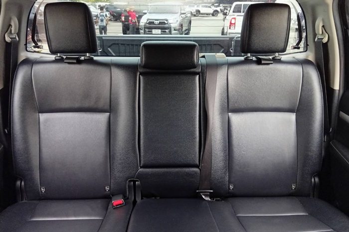 REVO 4WD 2022 2.8 HIGHT AT DOUBLE CAB SILVER  3080 full