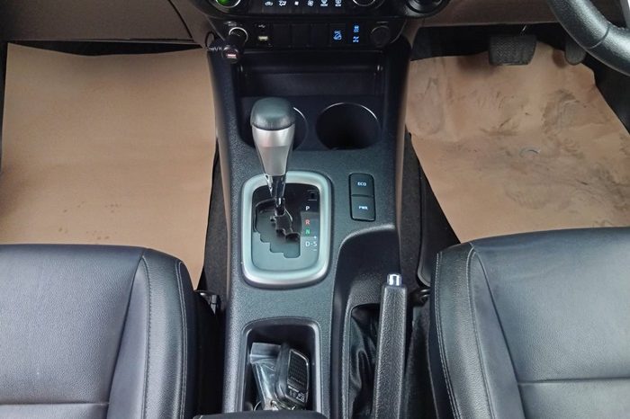 REVO 4WD 2022 2.8 HIGHT AT DOUBLE CAB SILVER  3080 full