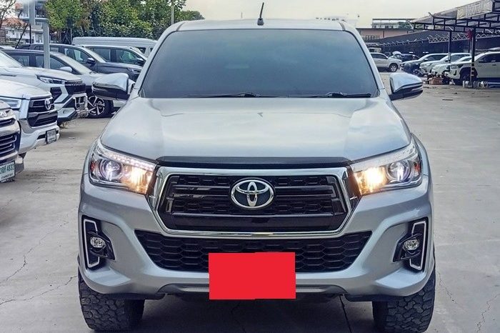 REVO PRE 2019 2.4E AT DOUBLE CAB SILVER  5777 full