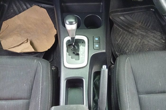 REVO PRE 2019 2.4E AT DOUBLE CAB SILVER  5777 full