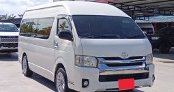 TOYOTA 2WD 2019 3.0 AT COMMUTER WHITE  3700