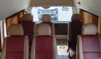 TOYOTA 2WD 2019 3.0 AT COMMUTER WHITE  3700 full