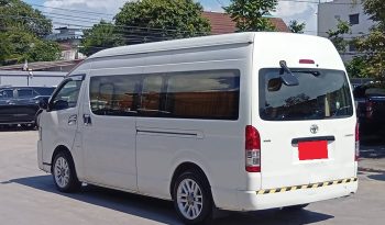 TOYOTA 2WD 2019 3.0 AT COMMUTER WHITE  3700 full