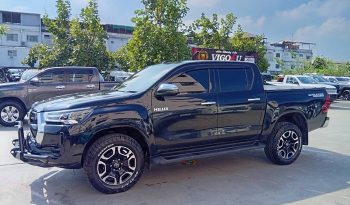 REVO PRE 2022 2.4 MID AT DOUBLE CAB BLACK  205 full