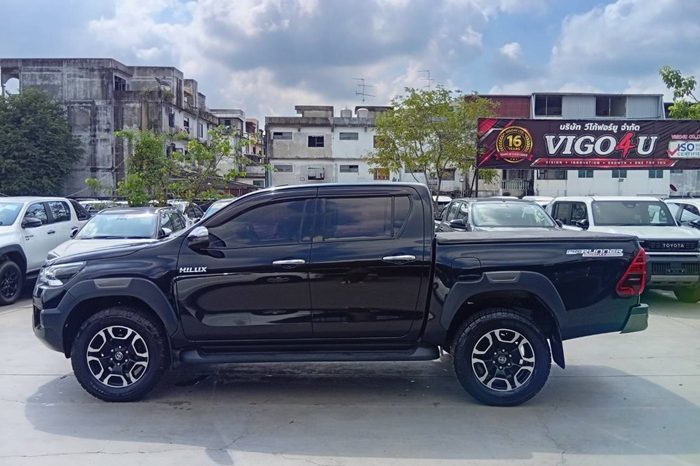 REVO PRE 2023 2.4 MID AT DOUBLE CAB BLACK  1274 full