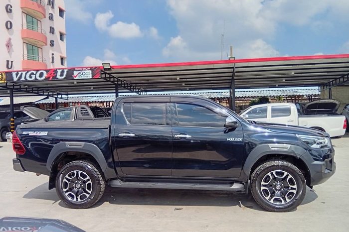REVO PRE 2023 2.4 MID AT DOUBLE CAB BLACK  1274 full