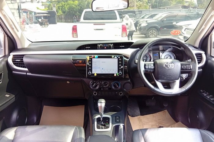 REVO PRE 2023 2.4 MID AT DOUBLE CAB BLACK  1274 full