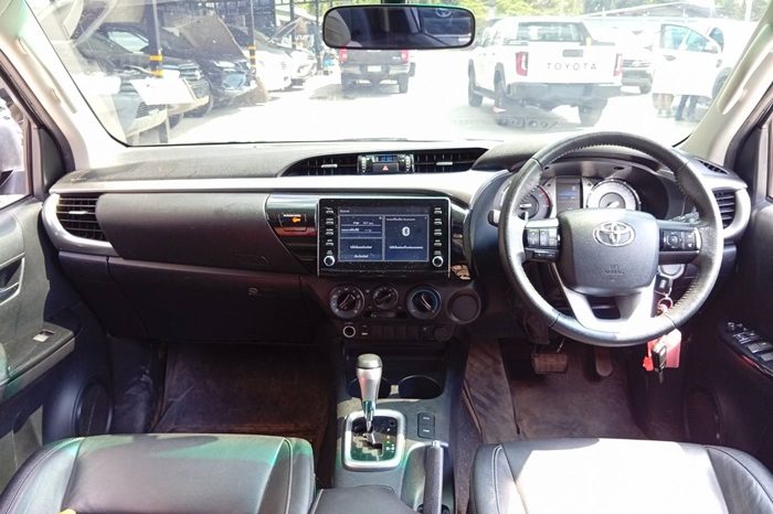 REVO PRE 2022 2.4 MID AT DOUBLE CAB GREY  5832 full