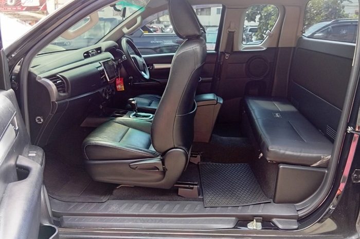 REVO PRE 2019 2.4E AT SMART CAB BLACK  8416 full