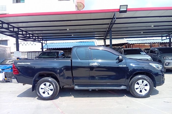 REVO PRE 2019 2.4E AT SMART CAB BLACK  8416 full