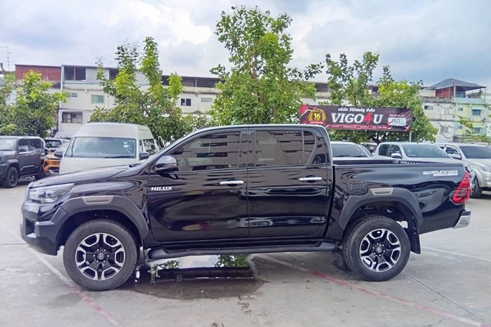 REVO PRE 2021 2.4 MID AT DOUBLE CAB BLACK 1099 full