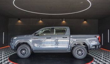 TRAVO PREMIUM 4TREX 2026 2.8 4WD MT DOUBLE CAB GREY  42134 full