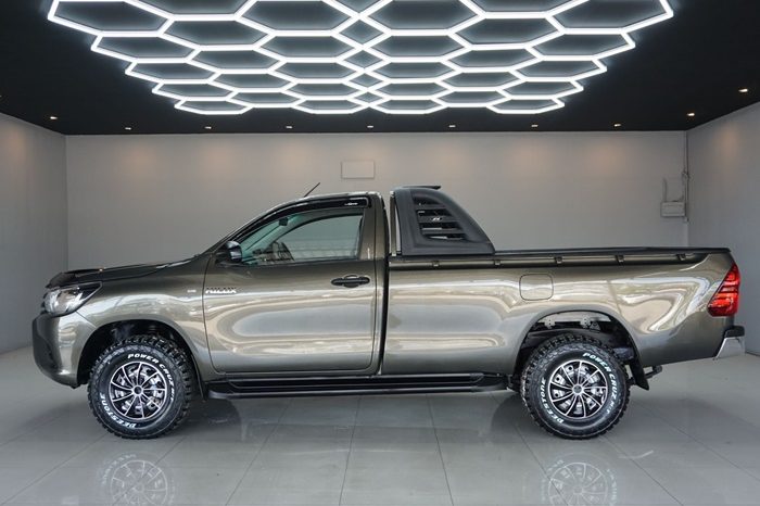 REVO 2WD 2020 2.4J MT STANDARD BROZNE  2903 full