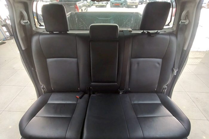 REVO 4WD 2021 2.8 HIGHT AT DOUBLE CAB SILVER  3214 full
