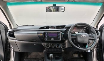 REVO 4WD 2017 2.4J AT SMART CAB DARK GREY  7590 full