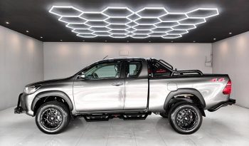 REVO 4WD 2017 2.4J AT SMART CAB DARK GREY  7590 full