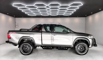 REVO 4WD 2017 2.4J AT SMART CAB DARK GREY  7590 full