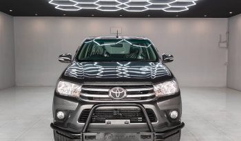 REVO 4WD 2017 2.4J AT SMART CAB DARK GREY  7590 full