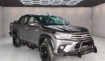 REVO 4WD 2017 2.4J AT SMART CAB DARK GREY  7590 full
