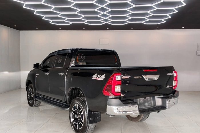 REVO 4WD 2022 2.8 HIGHT AT DOUBLE CAB BLACK  7657 full