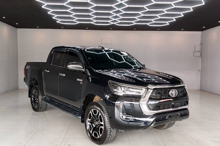 REVO 4WD 2022 2.8 HIGHT AT DOUBLE CAB BLACK  7657 full