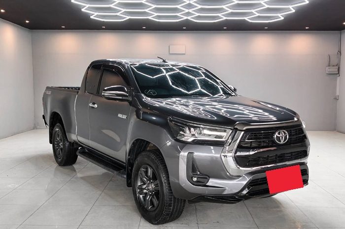 REVO PRE 2021 2.4 ENTRY AT SMART CAB DARK GREY  1483 full