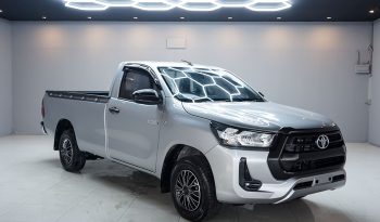 REVO 2WD 2021 2.4J MT STANDARD SILVER  1057 full