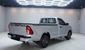 REVO 2WD 2021 2.4J MT STANDARD SILVER  1057 full