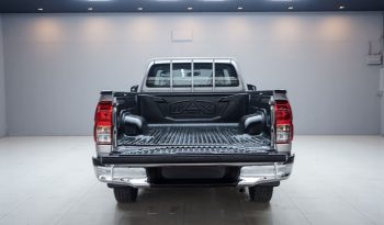 REVO 2WD 2021 2.4J MT STANDARD SILVER  1057 full