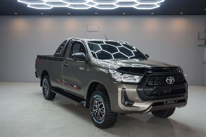 REVO 2WD 2021 2.4J MT STANDARD BRONZE  1049 full