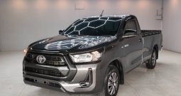 REVO 2WD 2023 2.4J MT STANDARD DARK GREY  4778