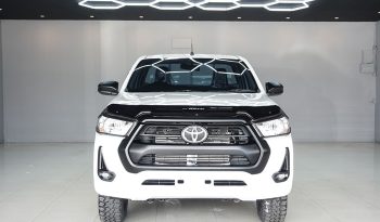 REVO 2WD 2021 2.4J MT STANDARD WHITE  1062 full