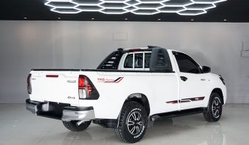 REVO 2WD 2021 2.4J MT STANDARD WHITE  1062 full