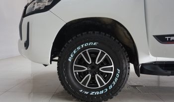 REVO 2WD 2021 2.4J MT STANDARD WHITE  1062 full