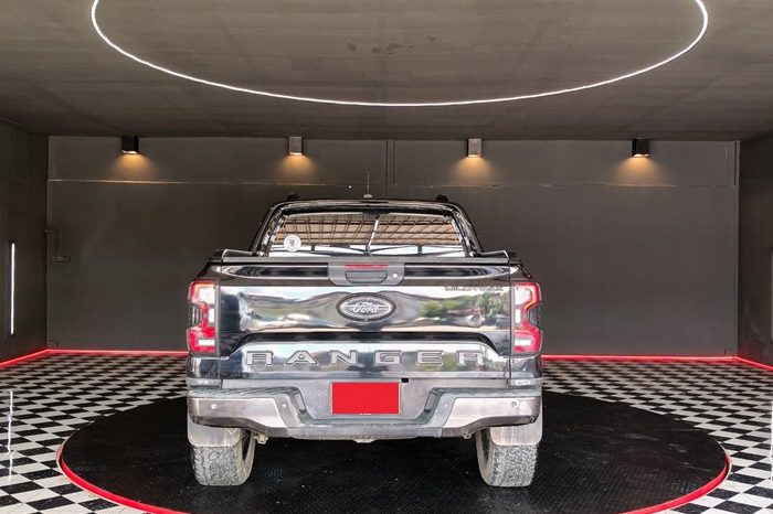 FORD 2WD 2023 2.0 AT DOUBLE CAB BLACK  225 full