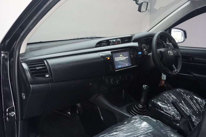 REVO 2WD 2021 2.4J MT STANDARD BLACK  925 full