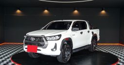 REVO PRE 2021 2.4 ENTRY AT DOUBLE CAB WHITE  2237