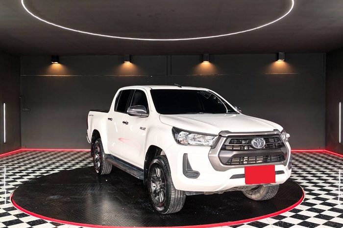 REVO PRE 2021 2.4 ENTRY AT DOUBLE CAB WHITE  2984 full