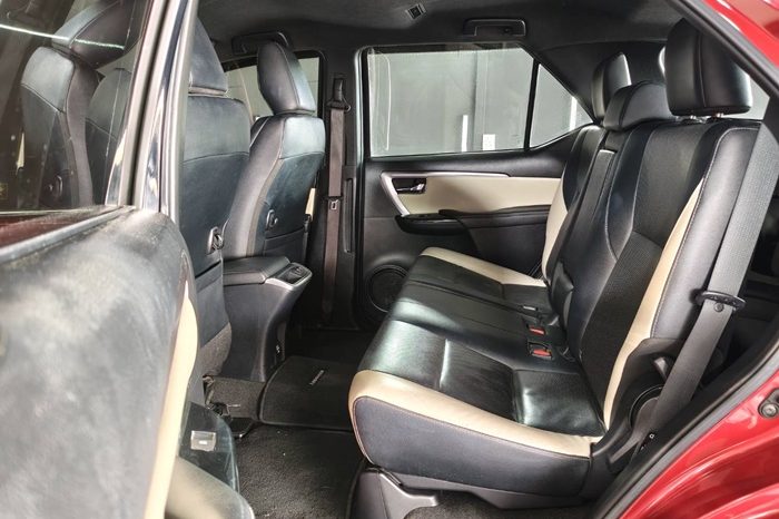 TOYOTA 4WD 2021 2.8V AT FORTUNER RED  858 full