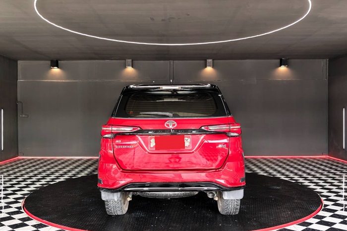 TOYOTA 4WD 2021 2.8V AT FORTUNER RED  858 full