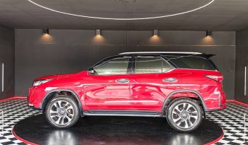 TOYOTA 4WD 2021 2.8V AT FORTUNER RED  858 full