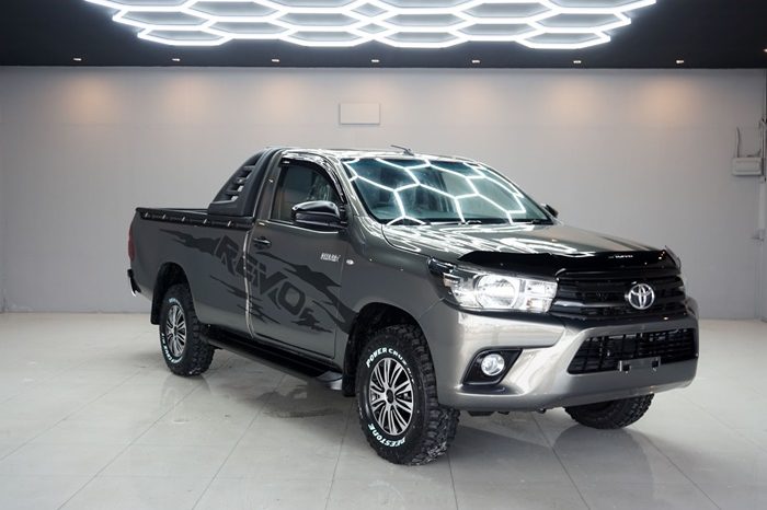 REVO 2WD 2018 2.4J MT STANDARD BRONZE  295 full