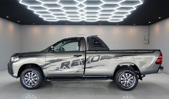 REVO 2WD 2018 2.4J MT STANDARD BRONZE  295 full