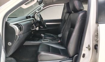 REVO PRE 2022 2.4 MID AT DOUBLE CAB WHITE  1199 full