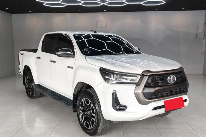 REVO PRE 2022 2.4 MID AT DOUBLE CAB WHITE  1199 full